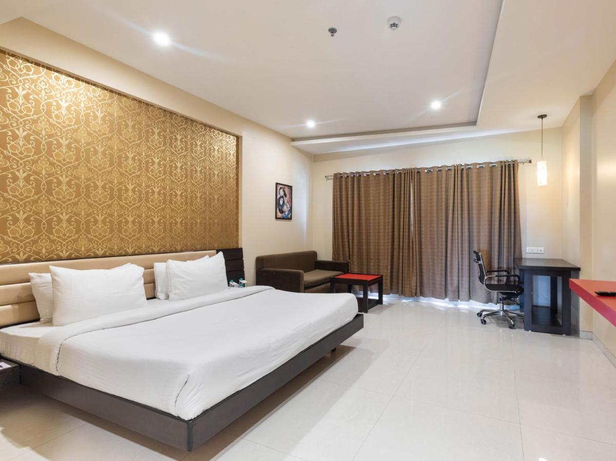 Hotel Anjushree Udždžain Exteriér fotografie