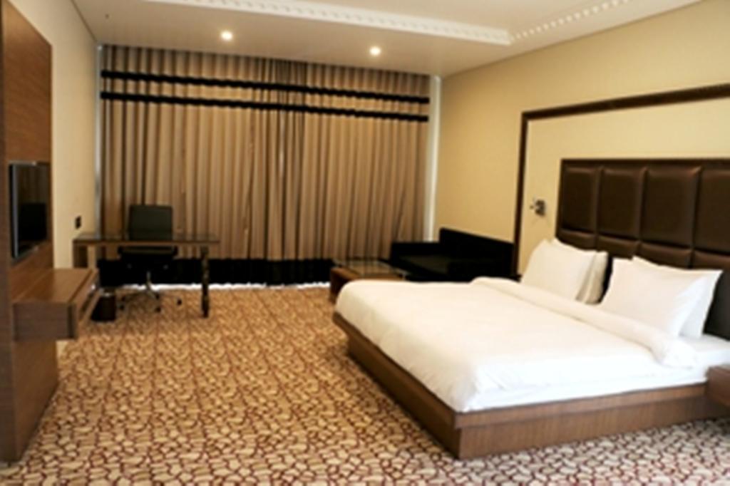 Hotel Anjushree Udždžain Exteriér fotografie