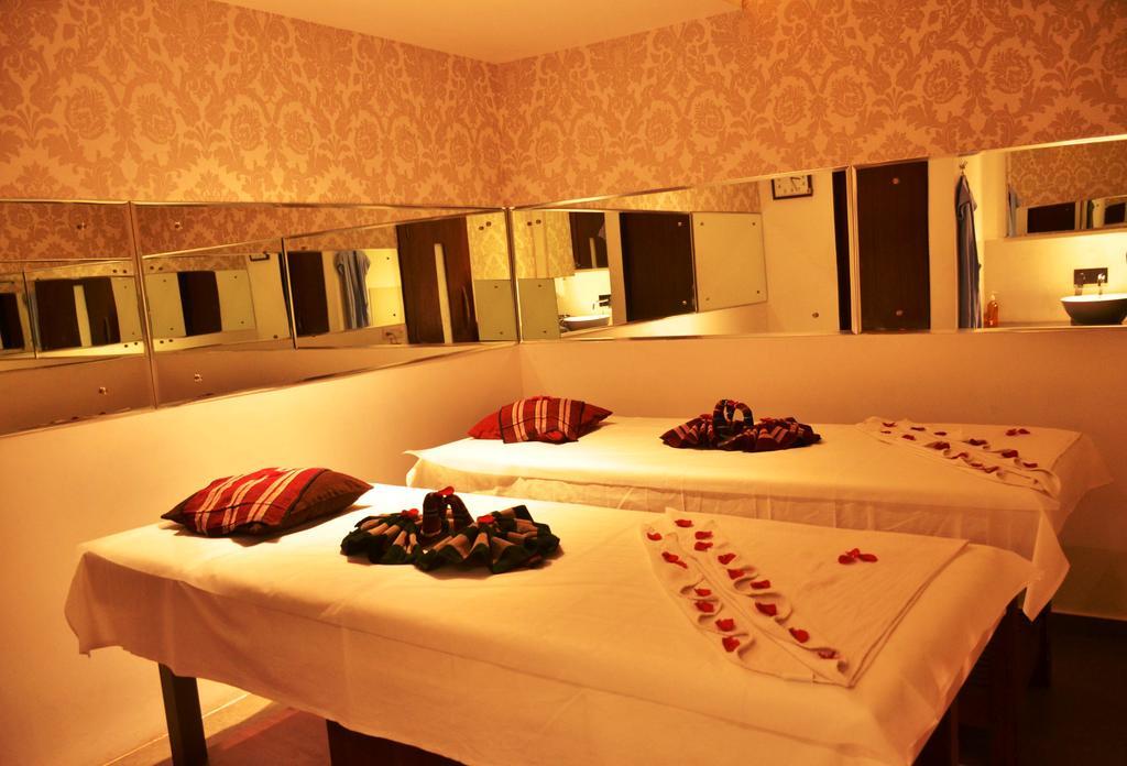 Hotel Anjushree Udždžain Exteriér fotografie