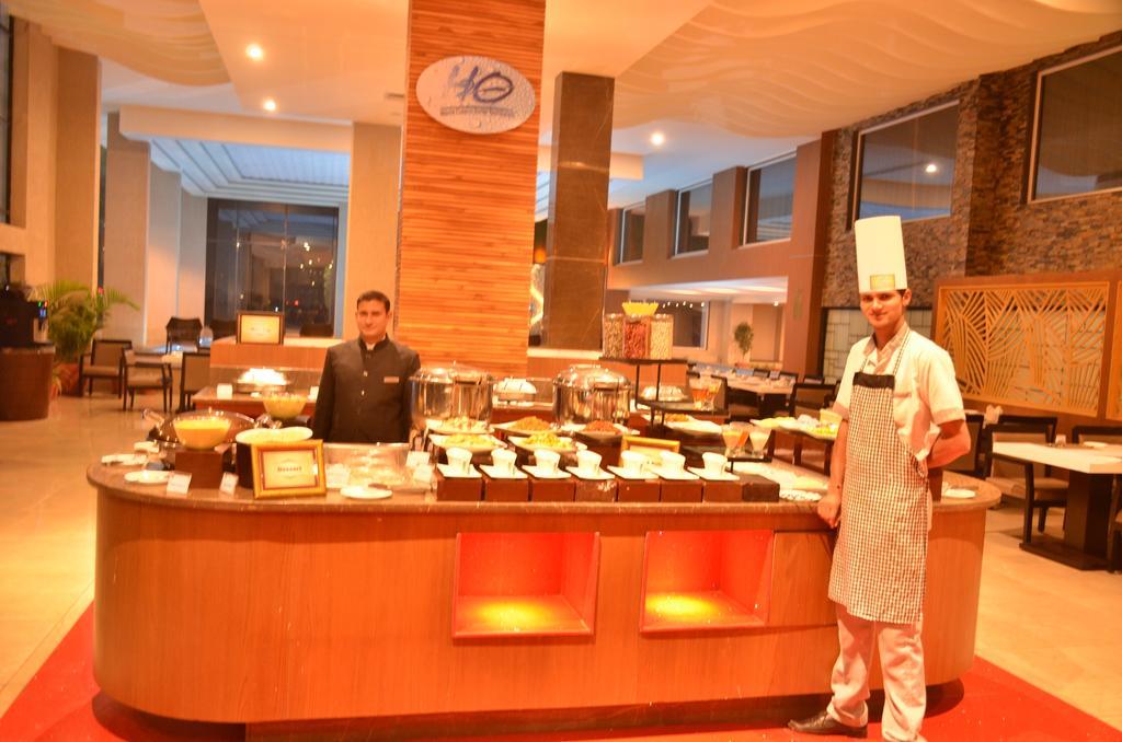 Hotel Anjushree Udždžain Exteriér fotografie